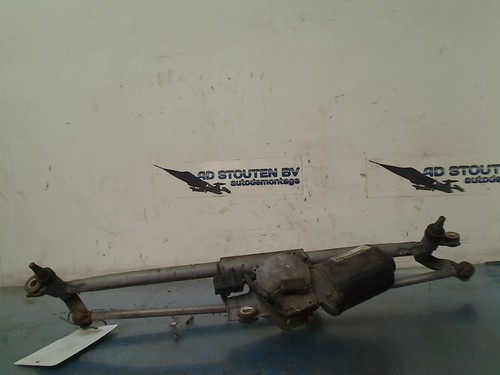 Moteur tringlerie essuie - moteur,