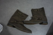 Neuves Bottines "motardes" daim taupe Moa - 40