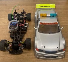 Voiture RC électrique HPI 1/10 4WD Mercedes Space Car Body en l'état
