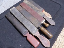 Lot n°4 de 6 cuirs d'affutage