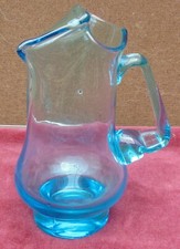 magnifique ancien très grand pichet a cidre / eau en verre bleu parfait etat 