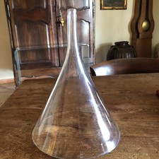 Très Grand Entonnoir En Verre