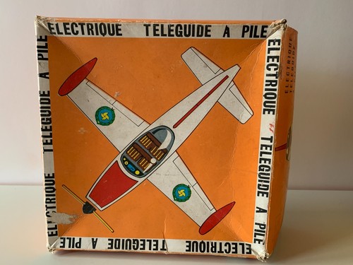 Boite avion teleguide - "boite",