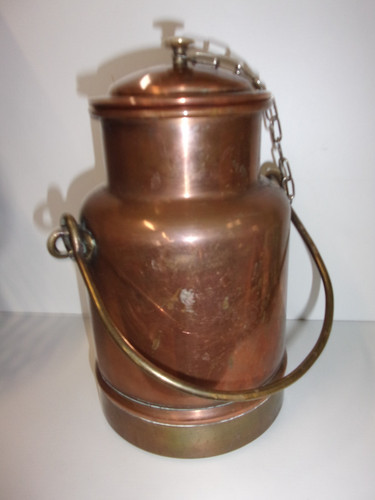 Ancien petit bidon pot - à, lait