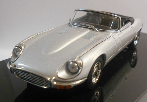 Autoart scale diecast - autoart, 1/43