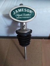 Pissette bec verseur Whisky Jameson jusqu'à 1,5 litres bouchons plastique