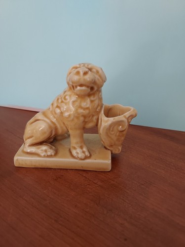 Ancien lion porte - ancien, cure