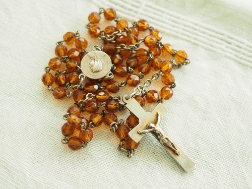 Chapelet ancien couleur cognac - ancien,