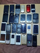 lot 26 téléphones tout modelé vendu comme HS voire l'annonce