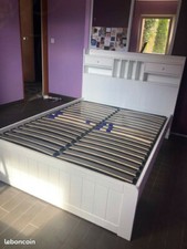 lit BOIS MASSIF COULEUR BLANCHE EN 140x190 avec sommier