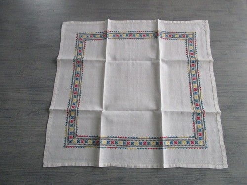 Petite nappe thé ancienne - petite,