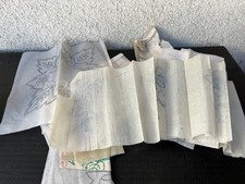 Lot de anciens patrons de broderie sur papier calque