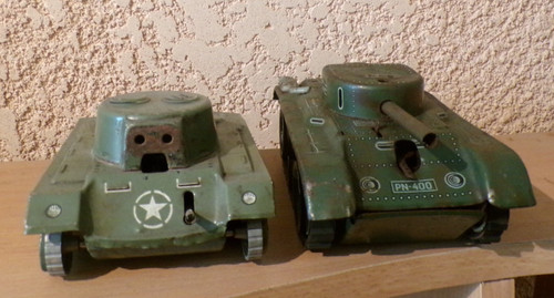 Ancien jouets tôle - 2,