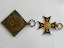 Lot De Deux Medailles