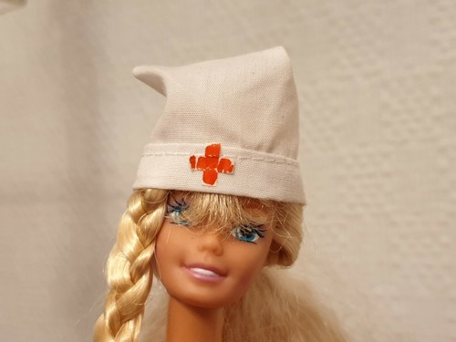 Chapeau pour poupées
