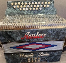 accordéon diatonique marque Amico 