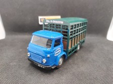 ▄▀▄ CAMION SAVIEM SG4