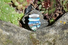 NICE VINTAGE ENAMEL AUTOMOBILE