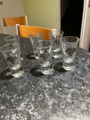 Ancien verres liqueur - ancien, a