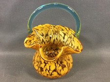 Ancien petit panier en verre