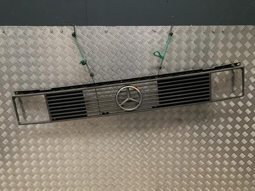 Calandre mercedes 100 631 - mb,
