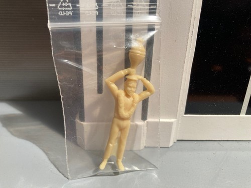Figurine le vainqueur de - le,