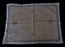 Napperon rectangulaire ancien