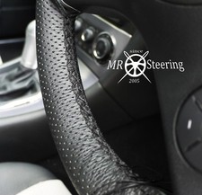 Couvre Volant En Cuir Perforé