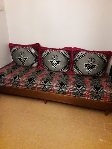 Canapé marocain très - , bon