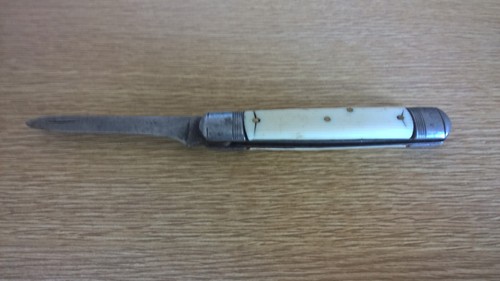 Couteau pliant sabot - pliant, le