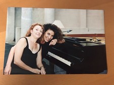 MARIANNE JAMES et ARIANE