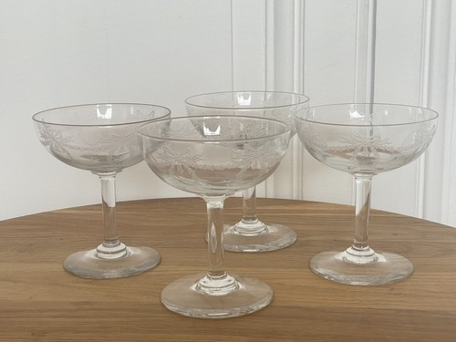 Ensemble coupes à - coupes,