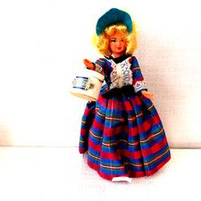 DOLL POUPEE FOLKLORIQUE
