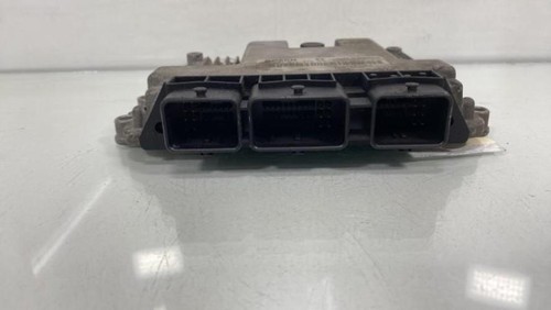 Calculateur moteur renault - calculateur,