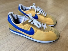 NIKE Waffle Trainer Yellow