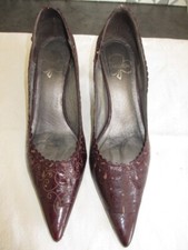 CHAUSSURES ESCARPINS CUIR COULEUR GRENAT POINTURE 38,5 TRÈS BON ÉTAT PEU PORTÉES