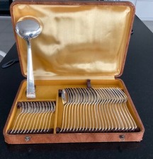 Ménagère en métal argenté