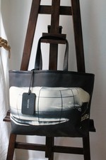 Chanel x Zaha Hadid sac