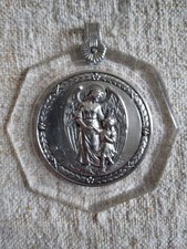 Ancien anneau de berceau