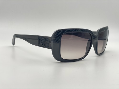 Nouvelles lunettes soleil - nouvelles, de