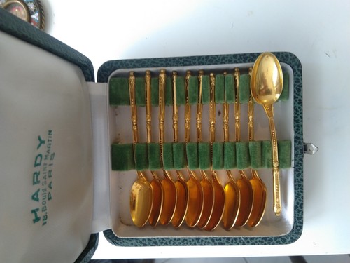 Petites cuillères en - 12,