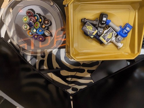 Beyblades metal fusion takara - beyblades,