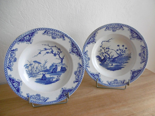 Deux assiettes creuses faience - assiettes,