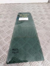 Custode arriere gauche (porte)