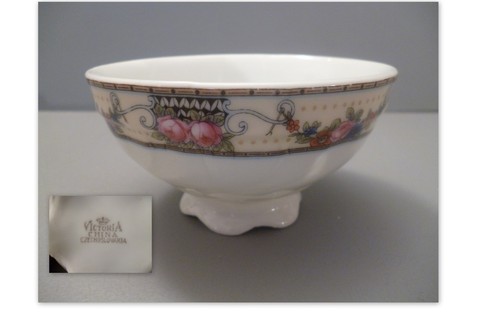 Petit bol ancien - en, porcelaine