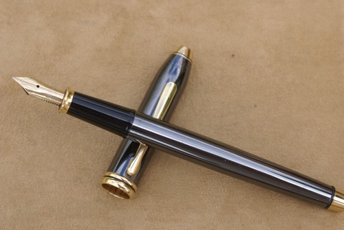 Fantastique grand stylo plume