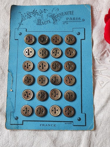 Plaque boutons anciens - plaque, 24