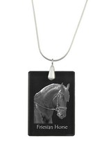 Cheval frison collier en cristal avec un cheval Art-Dog