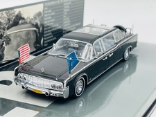 MINICHAMPS 436086101 LINCOLN Continental X100 "Quick Fix" L.B Johnson 1964 1.43