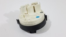 MACHINE A LAVER WHIRLPOOL AWE6610 PRESSOSTAT 37670004-50/25
